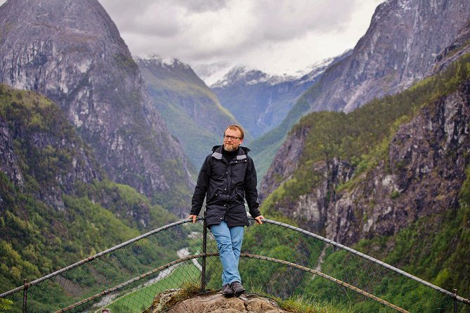 private-guided-tour-highlights-of-norway-trip-to-the-sognefjord-summer