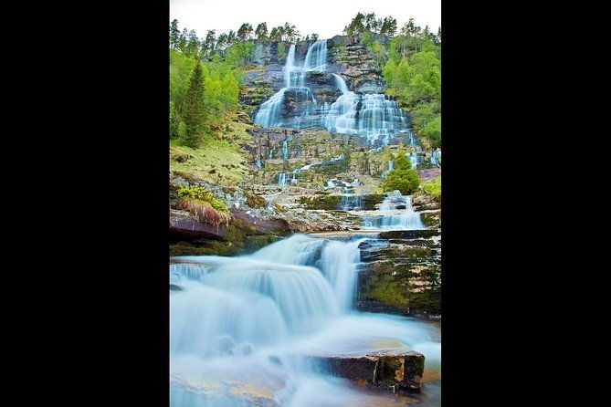 private-guided-tour-king-of-the-fjords-round-trip-to-the-sognefjord-11-hours