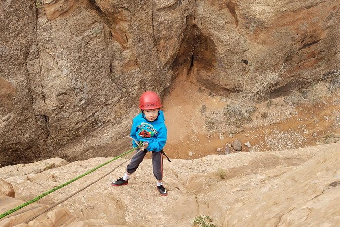 private-half-day-canyoneering-tour-in-moab