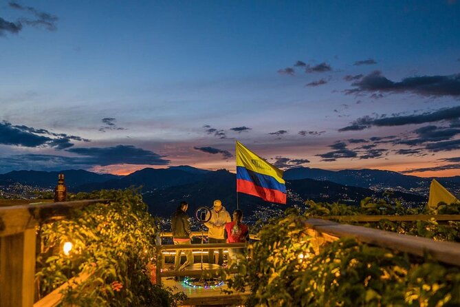 private-half-day-food-tour-visiting-best-viewpoints-in-medellin