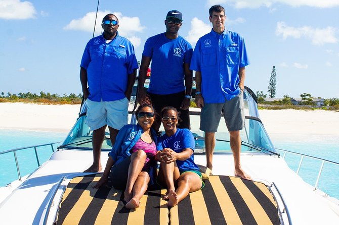private-half-day-luxury-yacht-charter-in-turks-and-caicos