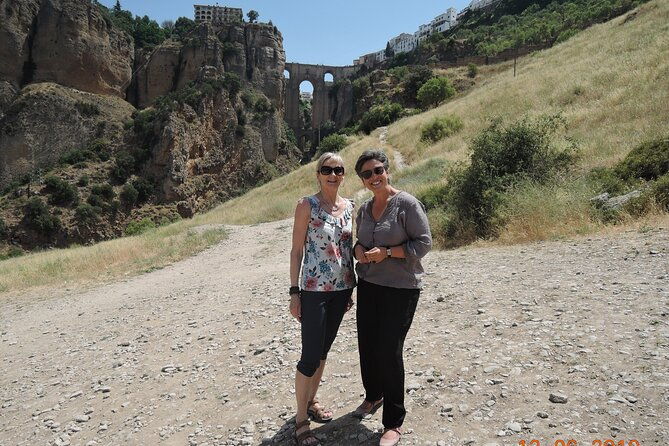 private-half-day-tour-of-ronda-and-the-white-villages-with-native