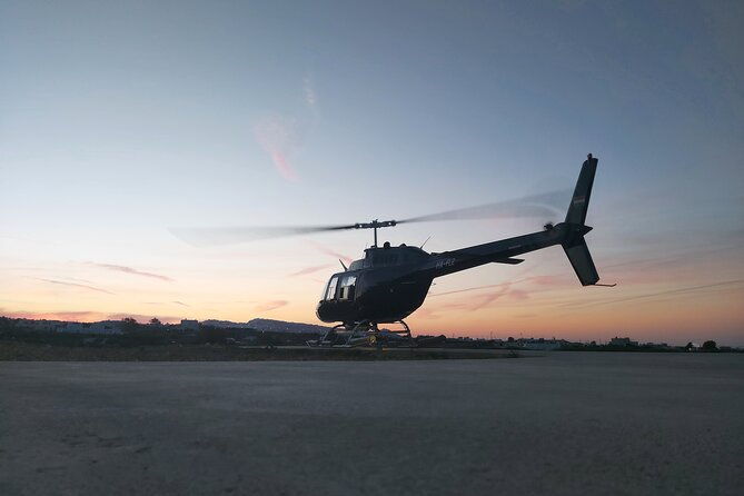 private-helicopter-tour-santorini-20-minutes-up-to-4-passengers