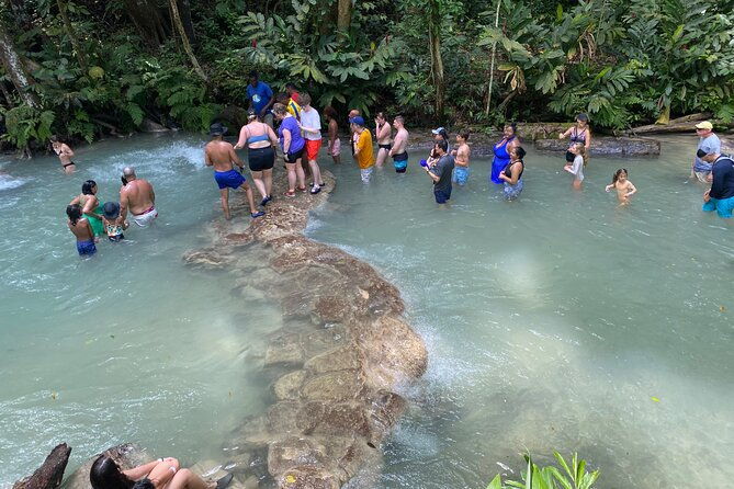 private-horse-back-riding-and-blue-hole-from-montegobay
