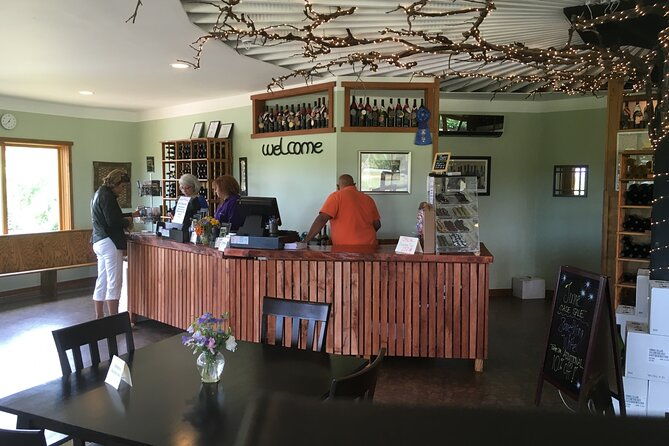 private-loudoun-county-wine-tour-from-dc-with-stops-at-3-wineries-2