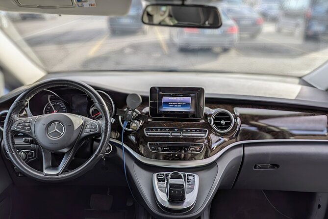 private-lux-transfer-from-civitavecchia-port-to-rome-or-fco