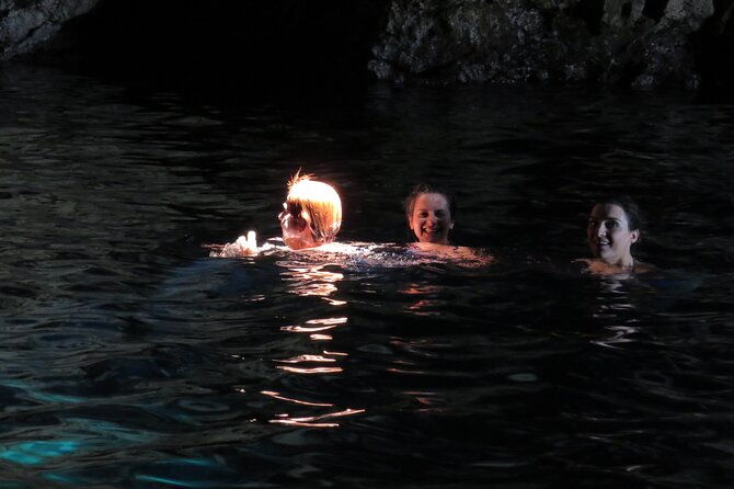 private-luxury-boat-from-hvar-brac-and-vis-destination-2