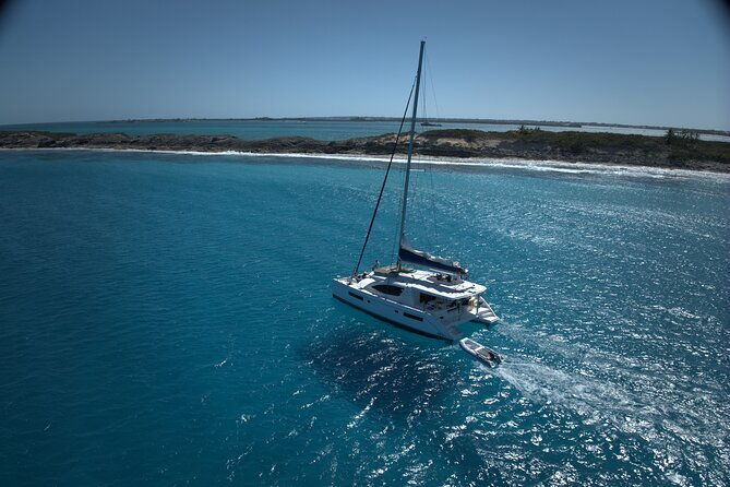 private-luxury-catamaran-charter-in-nassau