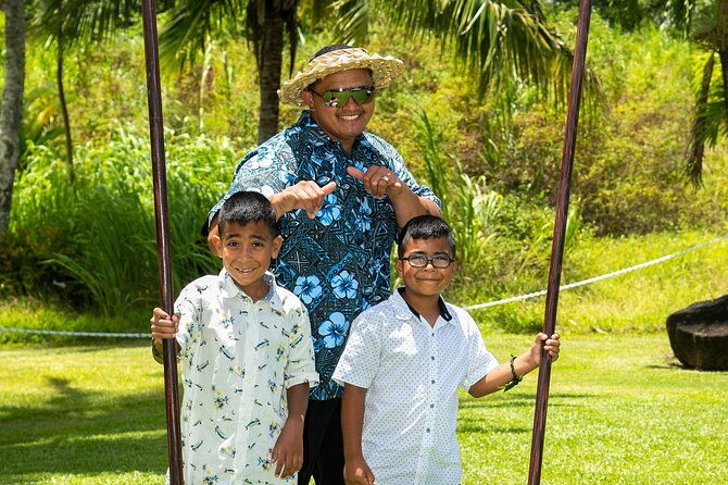 private-native-tour-of-the-road-to-hana-with-cultural-lunch-show