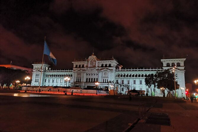 private-night-city-photo-tour-in-guatemala