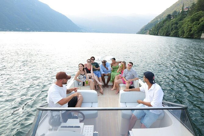 private-open-bar-tour-with-luxury-boat-on-lake-como-2h-4h