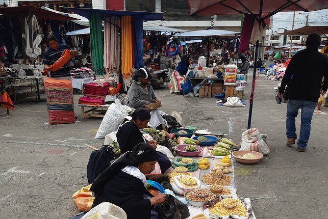 private-otavalo-market-experience-day-tour-culture-and-nature