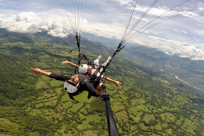 private-paragliding-tour-with-video-and-discover-the-magical-jericho