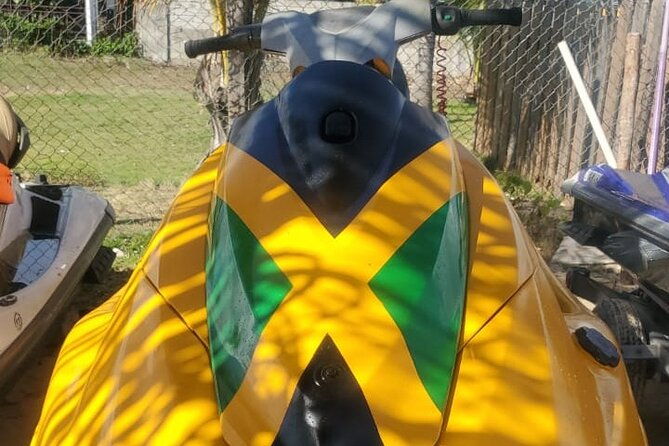private-parasailing-and-jet-skiing-at-montego-bay