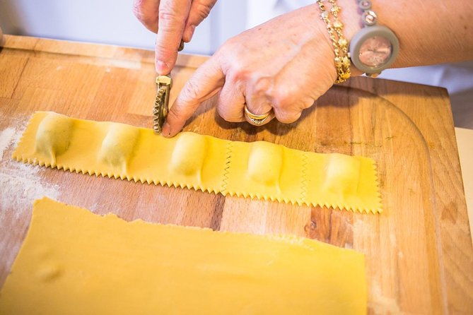 private-pasta-making-class-at-a-cesarinas-home-with-tasting-in-parma
