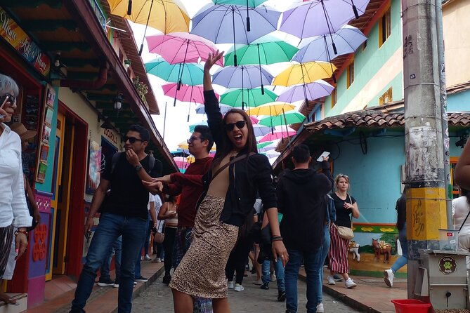 private-penol-guatape-tour-with-lunch-and-boat