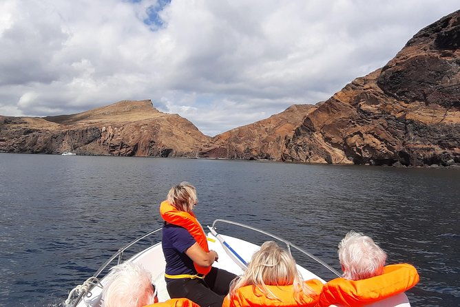 private-ponta-sao-lourenco-walk-and-boat-return