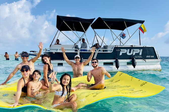 private-pontoon-tour-in-san-andres