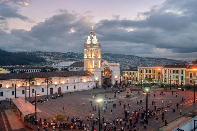 private-quito-city-tour-with-panecillos-hill-and-main-churches