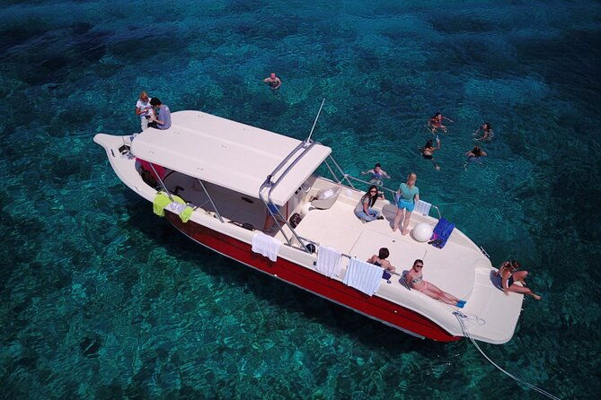 private-red-rocks-and-pakleni-islands-beach-hopping-speedboat-tour