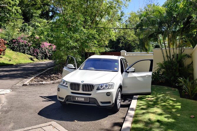 private-round-trip-airport-uvf-transfer-luxury-suv