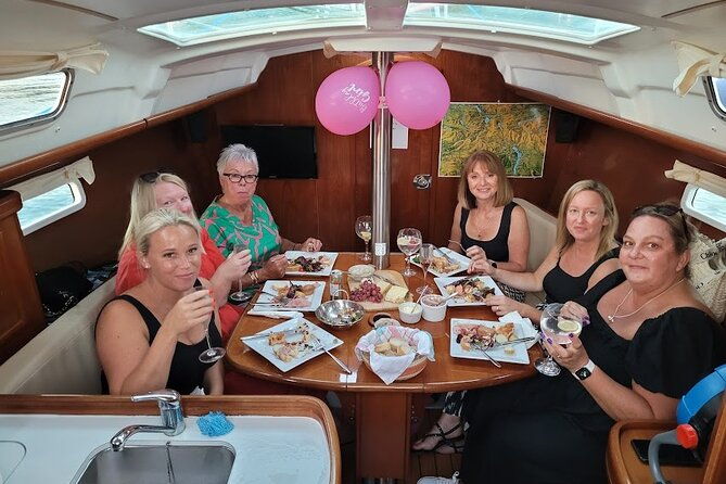 private-sail-and-dine-experience-on-lake-windermere