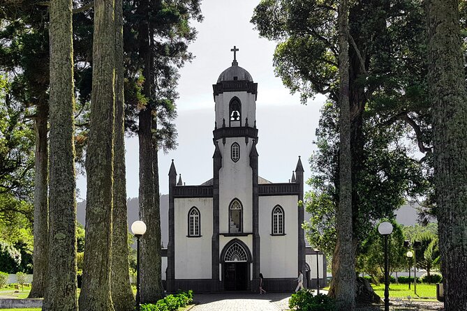private-sao-miguel-highlights-tour-for-groups-up-to-8