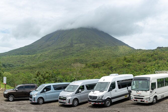private-shuttle-from-la-fortuna-to-liberia-airport