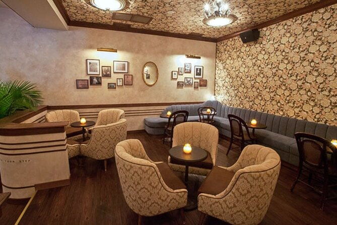 private-speakeasy-pub-crawl-in-chicago-with-local-historian