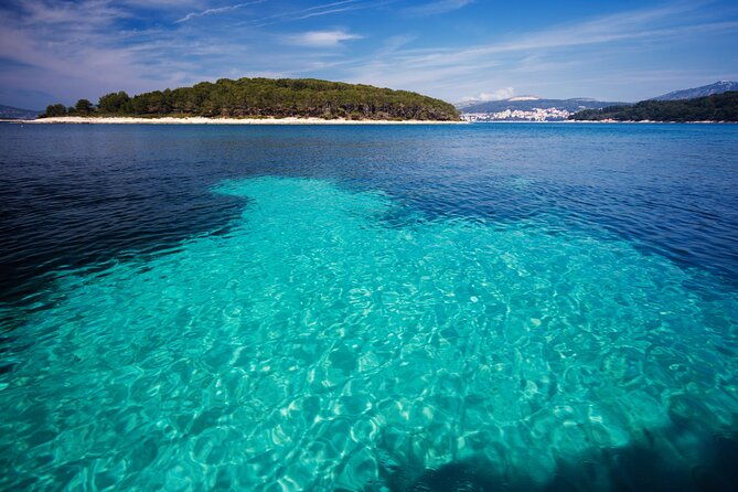 private-speed-boat-tour-of-hvar-south-shore-pakleni-islands