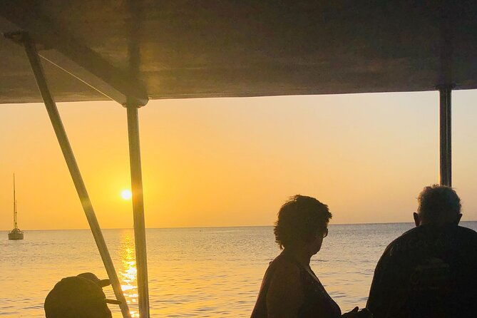 private-sunset-cruise-between-marigot-bay-and-rodney-bay