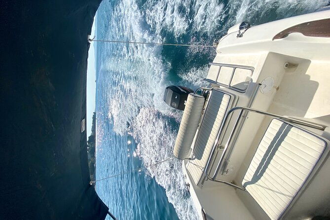private-sunset-tour-with-antares-sailing