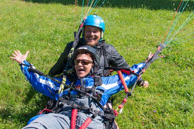 private-tandem-paragliding-in-soca-valley-3