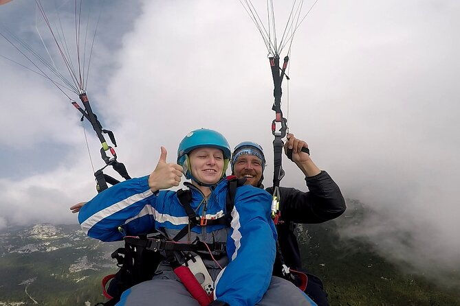 private-tandem-paragliding-in-soca-valley-4