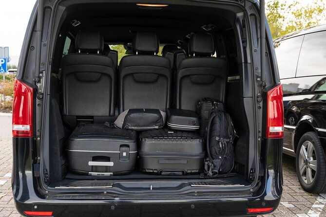 private-taxi-airport-transfer-to-or-from-schiphol-airport-ams