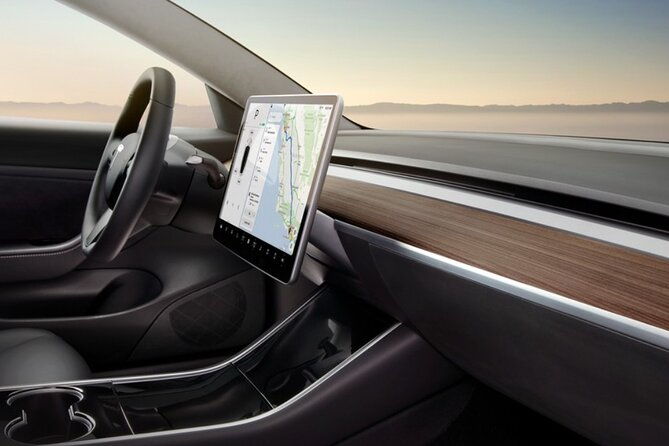 private-tesla-transfer-from-phoenix-airport-to-all-hotels