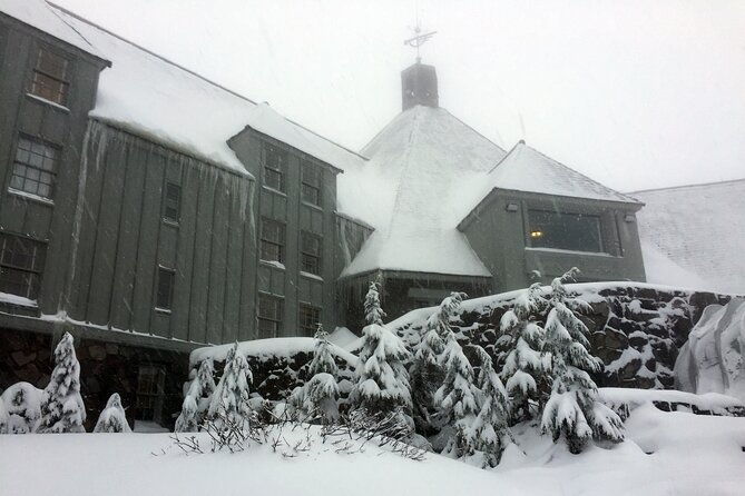 private-tour-at-the-hood-columbia-loop-timberline-orchards-and-waterfalls
