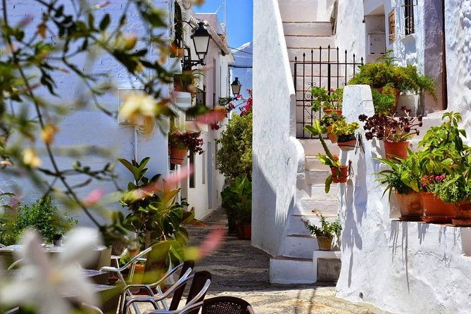 private-tour-from-motril-to-nerja-and-the-nerja-caves-for-up-to-8-persons