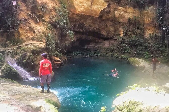 private-tour-from-ocho-rios-to-blue-hole-konoko-falls