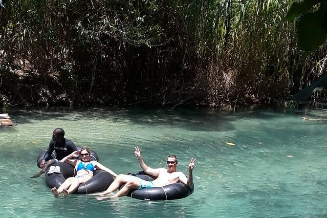 private-tour-from-ocho-rios-to-dunns-river-falls-tubing-and-shopping