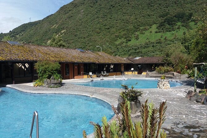 private-tour-from-quito-to-papallacta-hot-springs-ticket-included