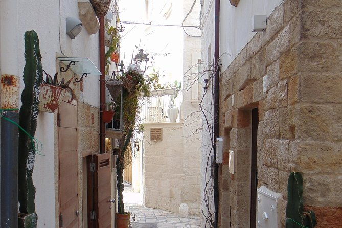 private-tour-in-polignano-a-mare-overlooking-the-sea