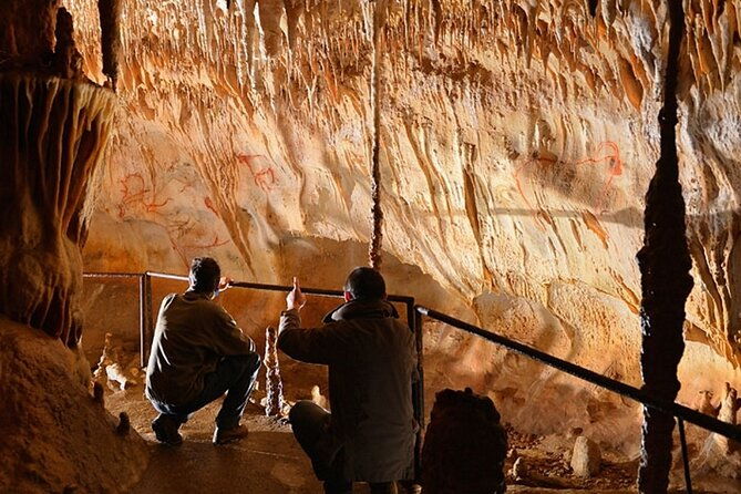 private-tour-into-an-original-prehistoric-cave-by-exploreo-sarlat