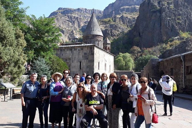 private-tour-khor-virap-garni-geghard-lake-sevan