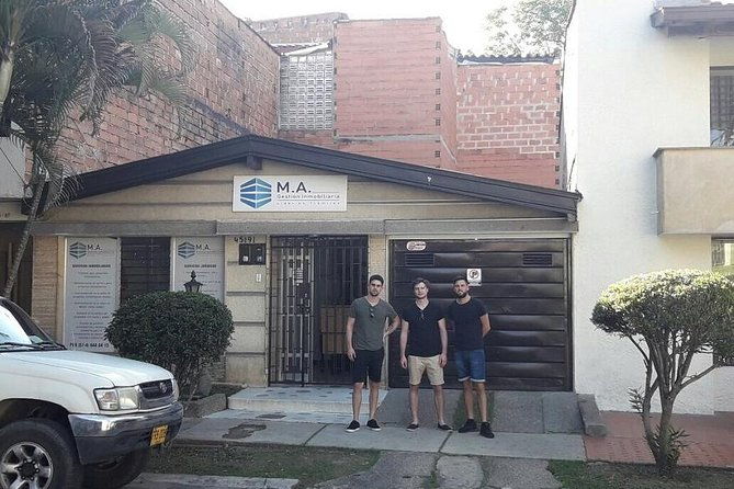 private-tour-medellin-city-pablo-escobar-and-food-tour