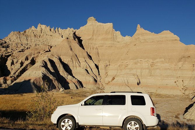 private-tour-of-the-badlands-with-local-experts