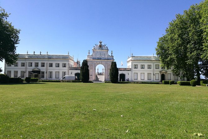 private-tour-sintra-cabo-da-roca-and-cascais