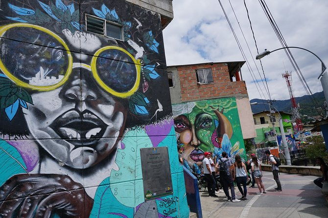 private-tour-street-art-in-medellin-urban-art-cultural-identity