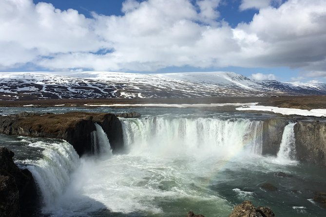 private-tour-tailor-made-tour-from-akureyri-e-g-lake-myvatn-godafoss-dettifoss