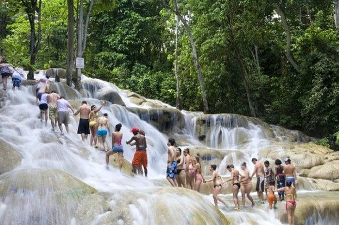private-tour-to-dunns-river-falls-bob-marley-nine-mile-w-entry
